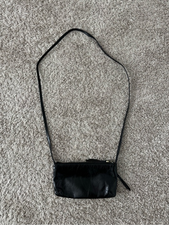 HOBO Handbags - Hobo Cara Crossbody Purse Bag - Black Leather